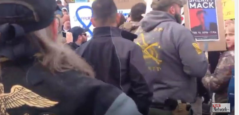 FBI MILITIA MILITANT COW BOY HATS ARMED PROTESTORS